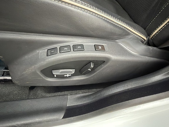 Volvo V70 14 of 30
