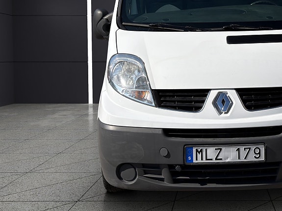 Renault Trafic 10 of 29