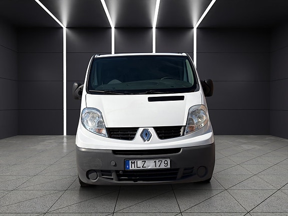 Renault Trafic 8 of 29