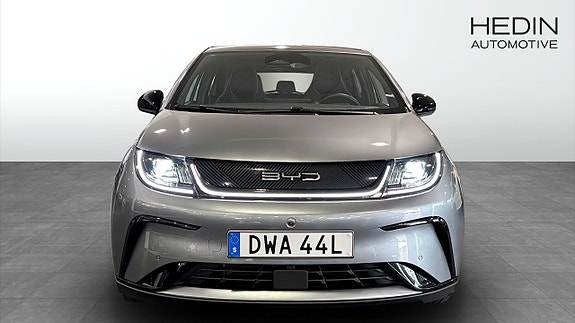 BYD Dolphin 8 of 9