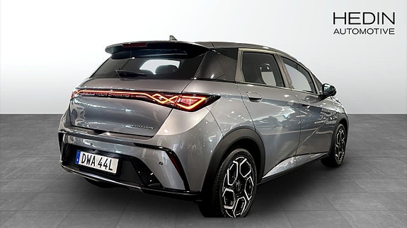 BYD Dolphin 2 of 9
