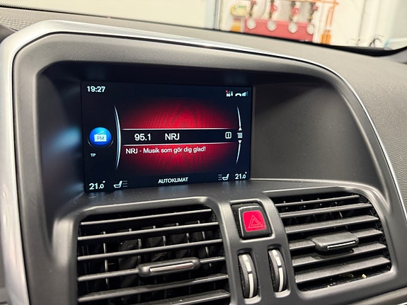 Volvo XC60 14 of 18