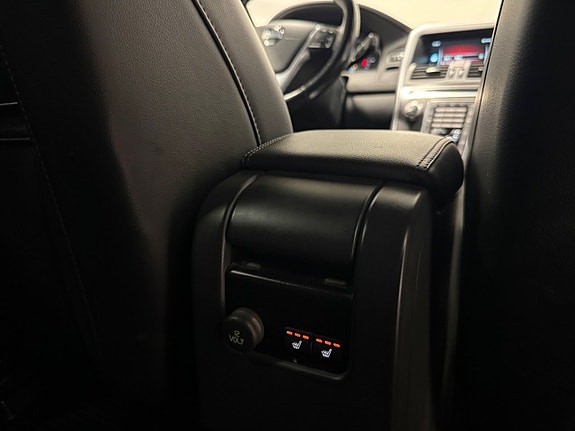 Volvo XC60 17 of 18