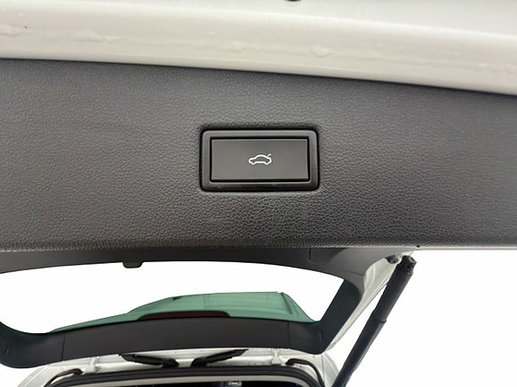 Volkswagen Tiguan 23 of 28