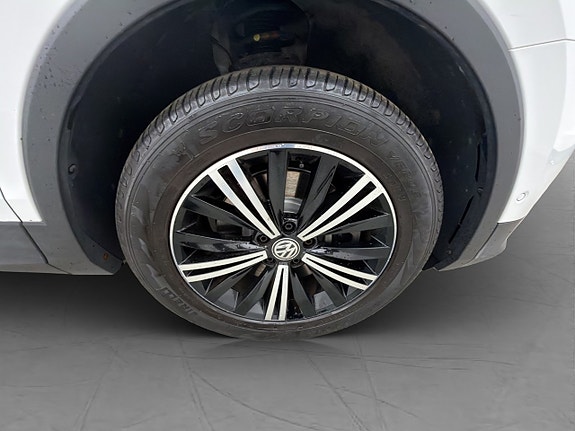 Volkswagen Tiguan 28 of 28