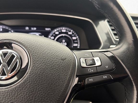Volkswagen Tiguan 18 of 28