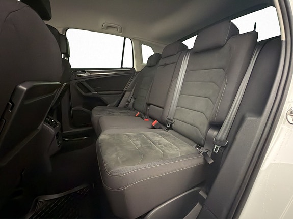 Volkswagen Tiguan 14 of 28