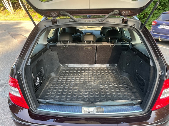 Mercedes-Benz C180 15 of 22
