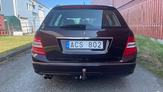 Mercedes-Benz C180 9 of 22