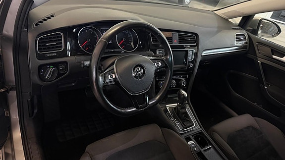 Volkswagen Golf VII 10 of 19