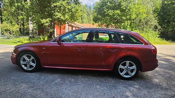 Audi A4 2 of 12