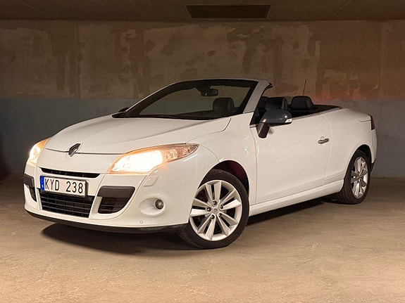 Renault Megane III 2 of 10