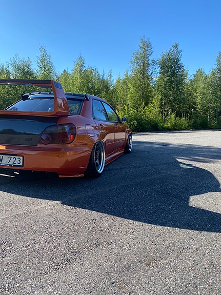 Subaru Impreza 4 of 17
