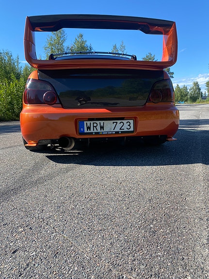 Subaru Impreza 9 of 17