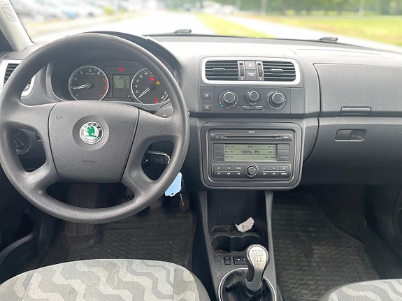 Skoda Fabia 10 of 13