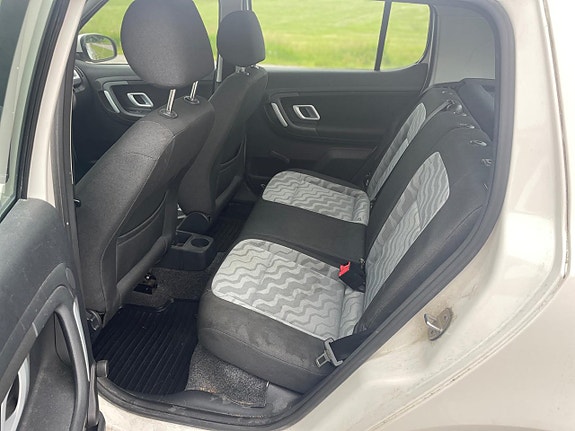 Skoda Fabia 9 of 13