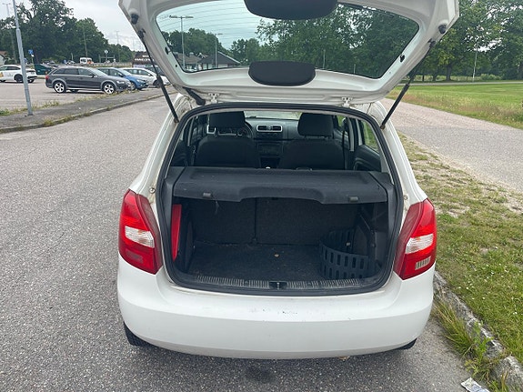 Skoda Fabia 5 of 13