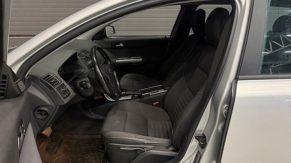 Volvo V50 11 of 25