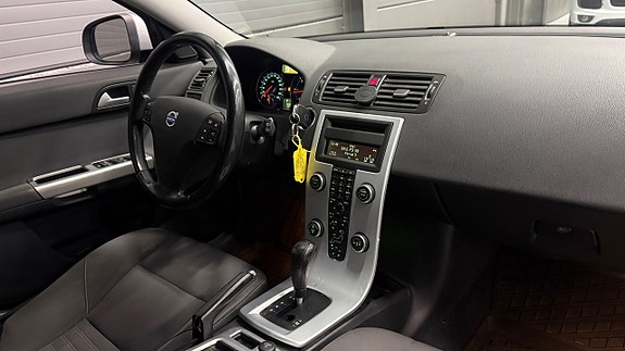 Volvo V50 18 of 25