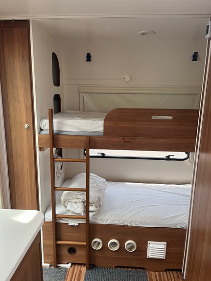 Adria Altea 542pk Barnkammare 4 of 9