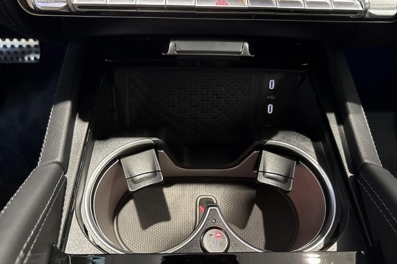 Mercedes-Benz GLE53 17 of 21