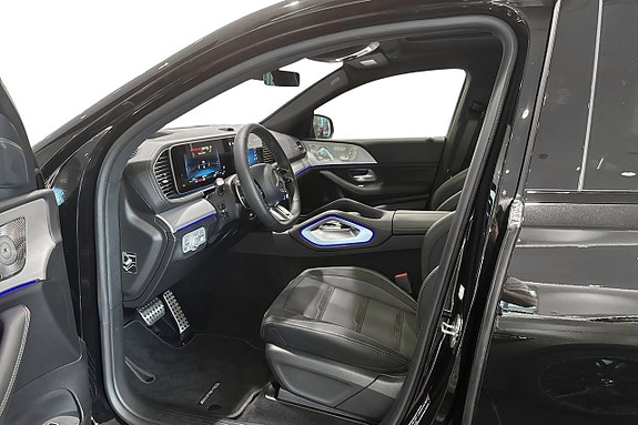 Mercedes-Benz GLE53 11 of 21