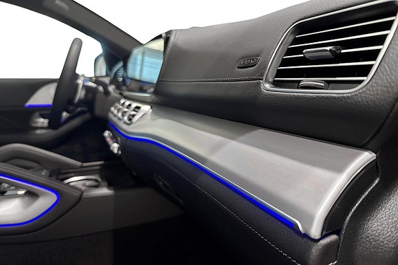 Mercedes-Benz GLE53 15 of 21