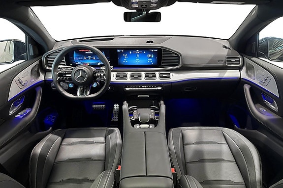 Mercedes-Benz GLE53 16 of 21