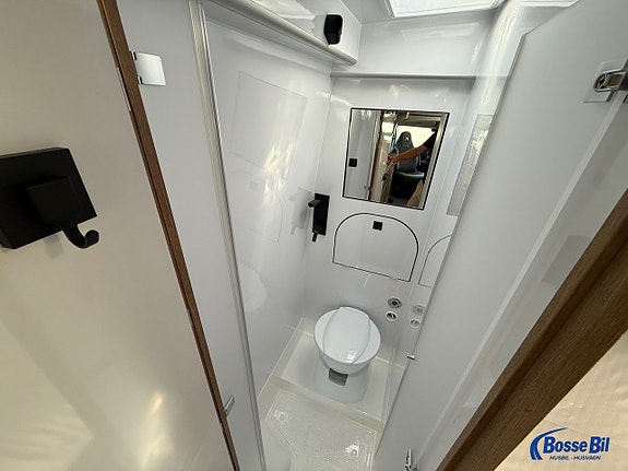 Kabe Affinity ONE * Fullutrustad * 180 Hk * Dieselvärmare * Våningssäng * 14 of 17