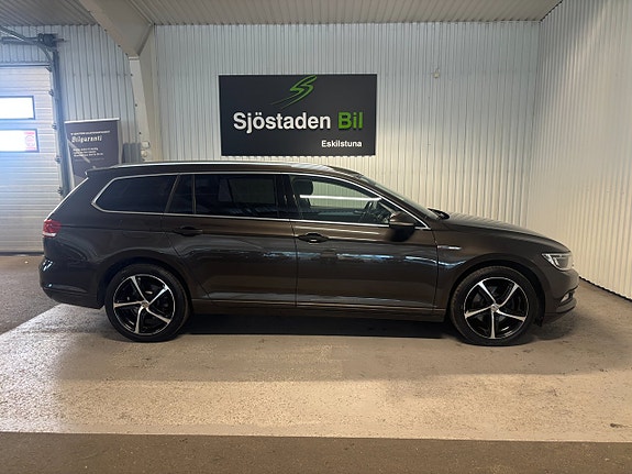 Volkswagen Passat 5 of 18