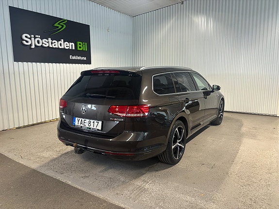 Volkswagen Passat 4 of 18