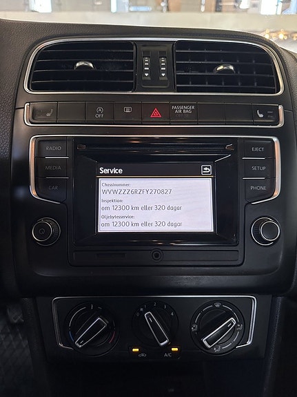 Volkswagen Polo 13 of 25