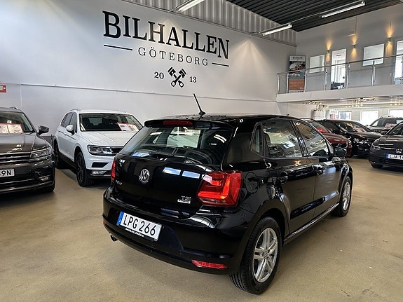 Volkswagen Polo 8 of 25