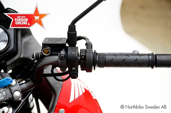Honda CBF125 8 of 11