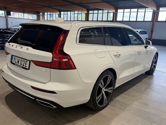 Volvo V60 8 of 29