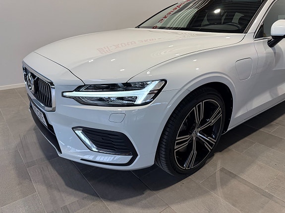 Volvo V60 12 of 29