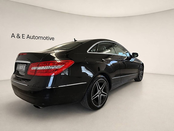 Mercedes-Benz E350 4 of 12