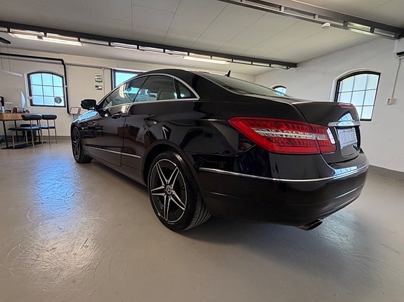 Mercedes-Benz E350 7 of 25