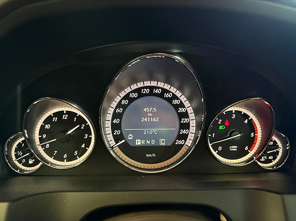 Mercedes-Benz E350 14 of 25