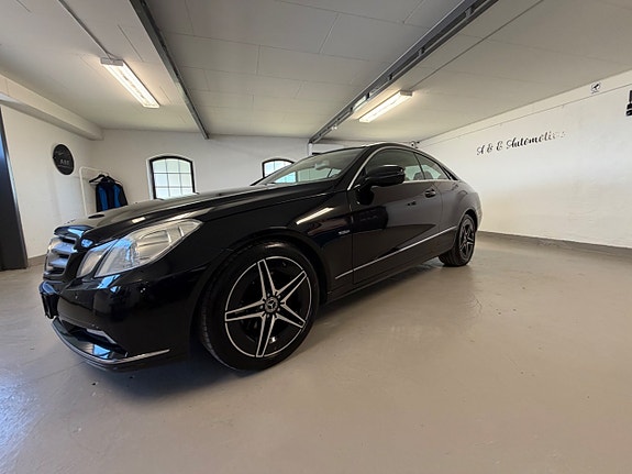Mercedes-Benz E350 3 of 25