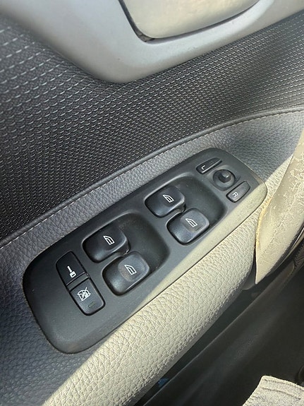 Volvo V70 22 of 25