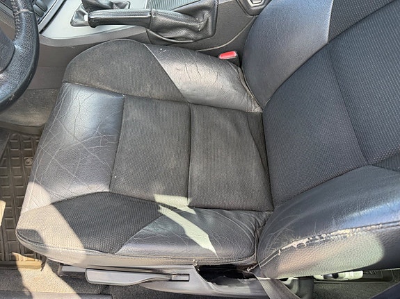 Volvo V70 14 of 25