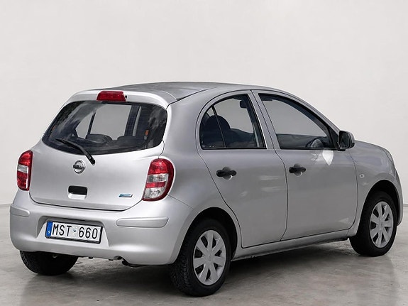 Nissan Micra 2 of 15