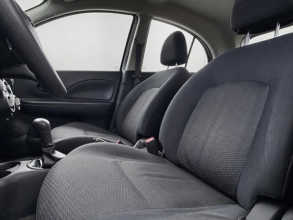 Nissan Micra 4 of 15