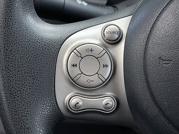 Nissan Micra 10 of 15