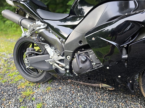 Kawasaki Kawasaki zx10r ninja 8 of 10