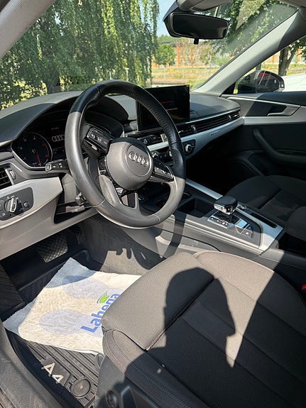 Audi A4 5 of 6