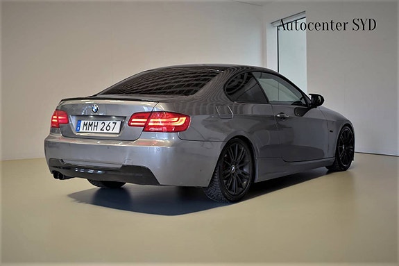 BMW 320d 3 of 23