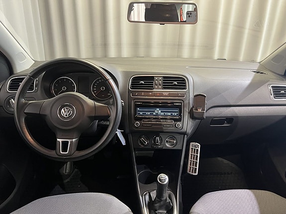 Volkswagen Polo 13 of 13
