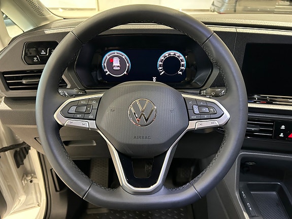 Volkswagen Caddy Maxi 11 of 21